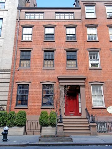 Julianne Moore Re-Lists Townhouse for $12.5M