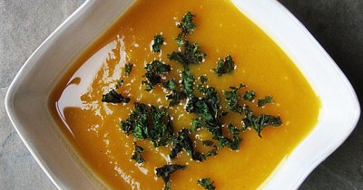 Sarah’s Plate: Butternut Squash Soup with Kale-Chip-Croutons