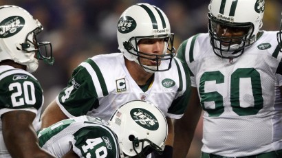 Favre huddles the troops