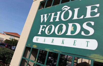 The  offers of $500 gift certificates to Whole Foods on Facebook?  Yup,  they're too good to be true -- it's yet another scam.