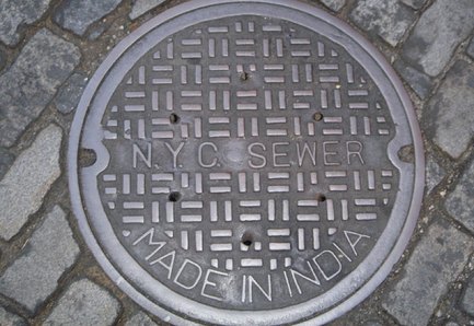 By Victoria Cavaliere
<br>NBCNewYork.com
<br>updated 8:19 p.m. ET July 13, 2009
<br>We all know that walking and texting is a tough combination -- but a Staten Island teen learned the hard way when she fell into an uncovered sewer manhole while trying to send a message.
<br>Now, the family of Alexa Longueira, 15, intends to sue.
<br>The girl suffered a fright and some scrapes on her arms back after she dropped into the hole on Victory Boulevard.