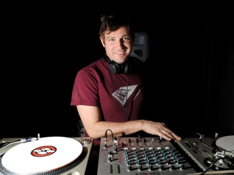 NiteTalk: DJ Spinoza Buckles Down at The Bunker
