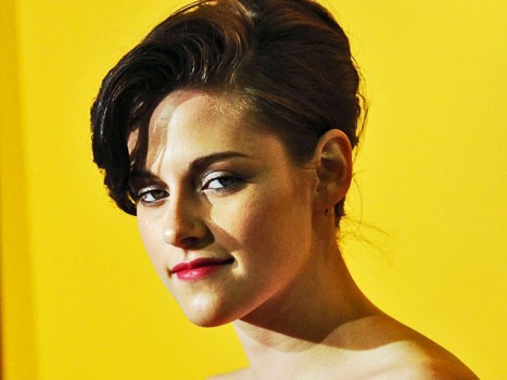 Kristen Stewart Sorry for Comparing Paparazzi Pix to Rape 