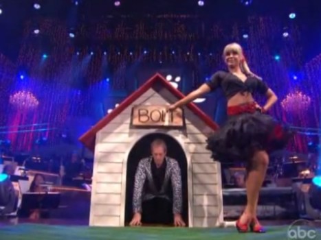 Michael Bolton Unleashes Cringeworthy "Hound Dog" on "DWTS"