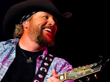 Wednesday Watch List: CMT Awards! Spoiled Brats! Chunky Brides!