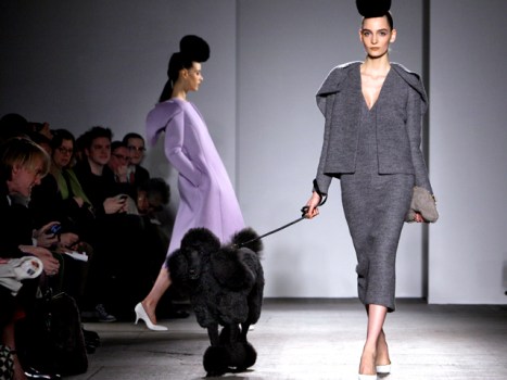 Avril Lavigne Makes Fashion Week Debut