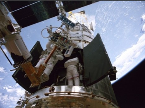 How Condensation in Space Almost Ruined"Hubble 3D"