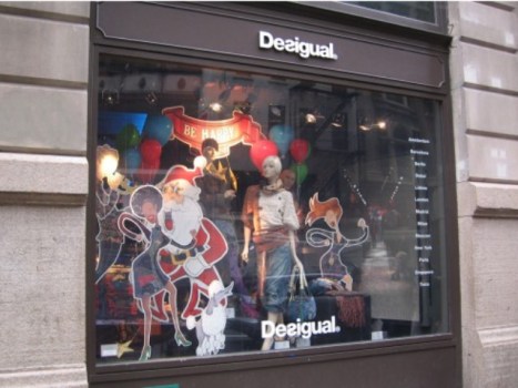 Clippings: Worst Holiday Windows Edition