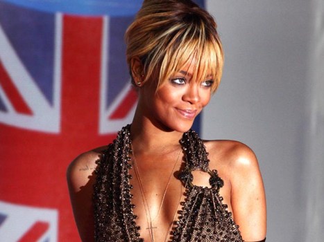 Rihanna is "Pursuing" Her Own Fashion Line