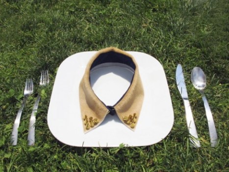 Eleven Objects Focuses on the Collar