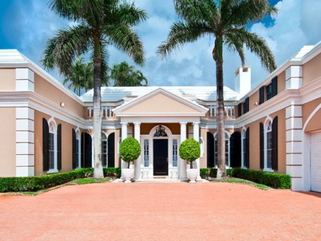 Sweet Home: $8.75M For An Elegant Lakefront Home