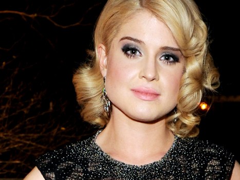 "Material Girl" Kelly Osbourne Loves Joan Rivers, Plans to Launch Jewelry