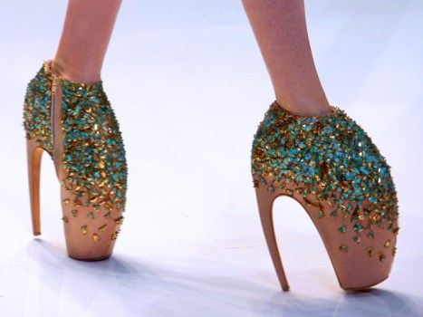 Clippings: A Plug Beats Out Alexander McQueen Edition