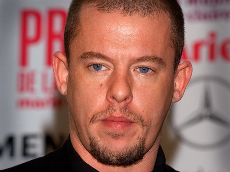 Report: McQueen Hanged Himself