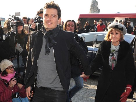 Orlando Bloom Brought His Mother to the Balenciaga Fashion Show in Paris