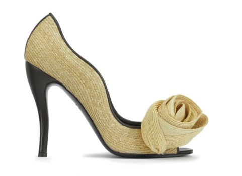 Roger Vivier Steps Out With a New Line