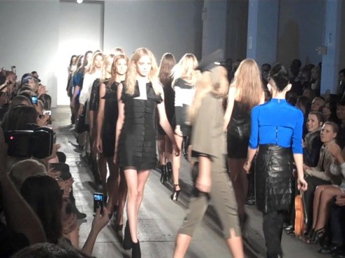 http://media.nbcbayarea.com/images/FWEliseOverlandRunwayFinale_640x480.jpg