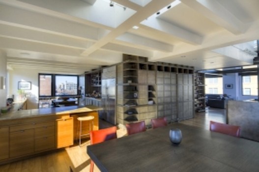 Jen Aniston Still Apartment Hunting in New York