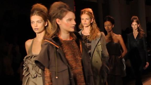 http://media.nbcbayarea.com/images/PeterSomF2011RunwayFinaleThumb_576x324.jpg