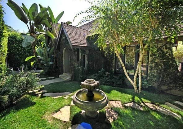 John Krasinski Re-Lists L.A. Home for Under $1M