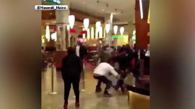 [NY] Raw Video: Hundreds Caught Up in Brawl at Queens Casino