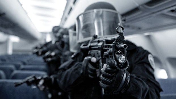 Review: "L'Assaut"