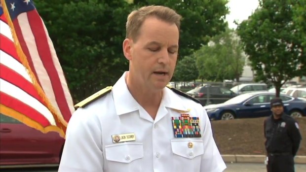 Navy Parachutist Dies in Fleet Week Crash Navy Parachutist Dies in Fleet Week Crash