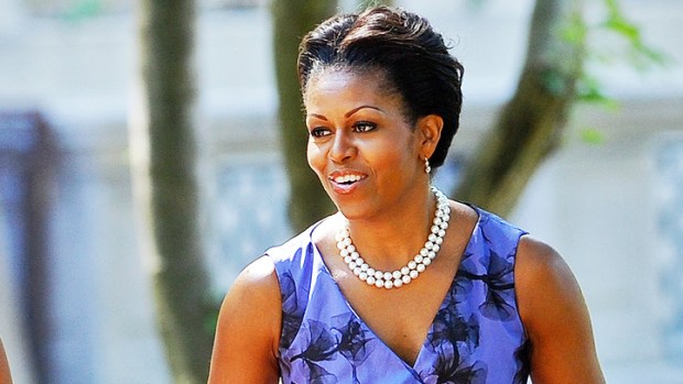 First Lady Applauds Olive Garden Healthy Menu Offer