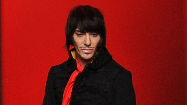 Galliano Issues Public Apology, Reportedly Heading to Rehab