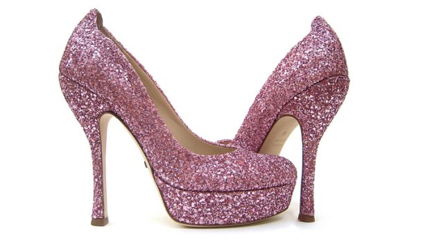 Designer Creates "Miss Piggy" Shoes to Fete Muppets Movie