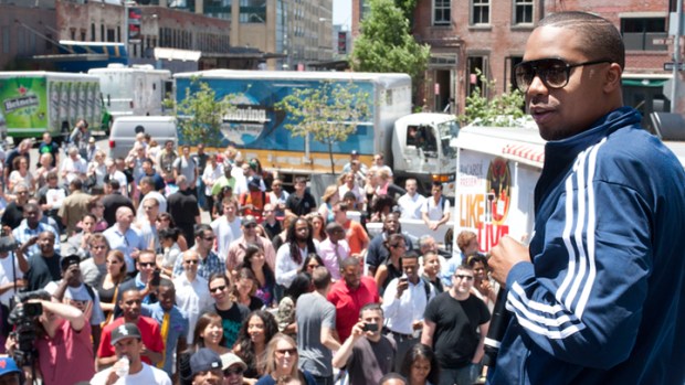 WATCH: Nas Performs in Meatpacking District