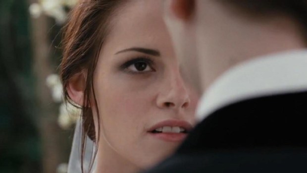 Carolina Herrera to Design Gown for Much-Antipated "Twilight" Wedding