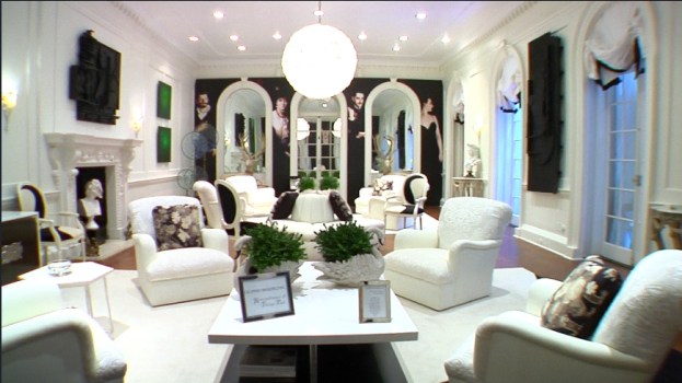 Festive Design at the Annual Holiday House