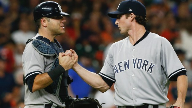 Gurriel Drive in 4 Runs as Astros Get 7-6 Win over Yankees 