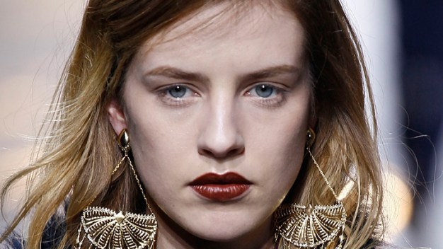 10 Fall Runway Beauty  Looks to Try Right Now