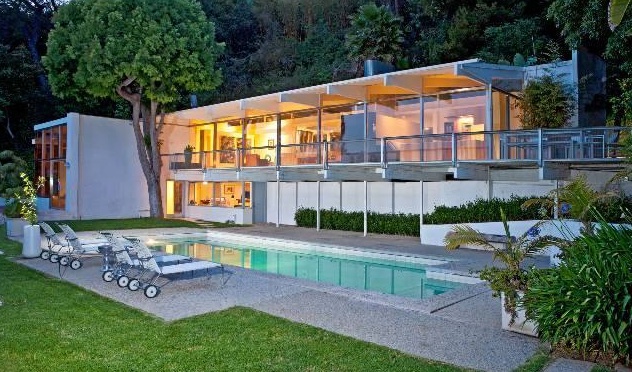 Producer Gary Levinsohn Unloading Bel Air Crib 