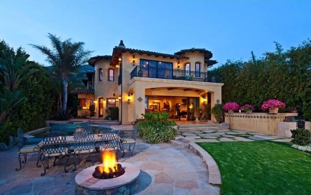 Everybody Loves Brad Garrett's Malibu Home