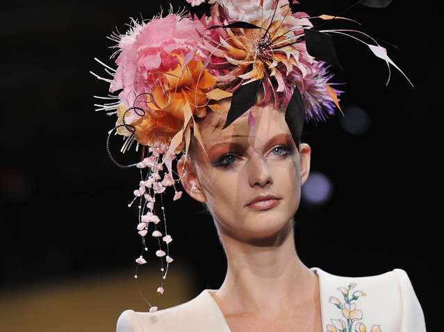 Dramatic Eyes on the Couture Catwalks