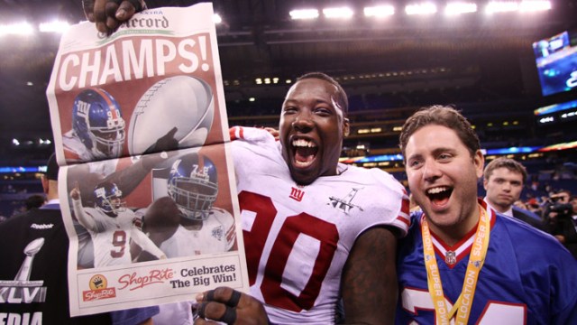 Super Bowl in Photos: Giants Beat Patriots, 21-17