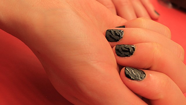 Beauty How-To: Shiny and Matte Nails with an Exotic Animal Print