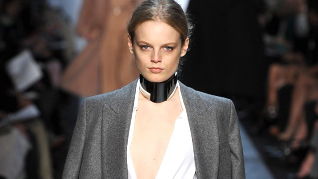 Trend Watch: Statement-Making Necklaces on the Runway