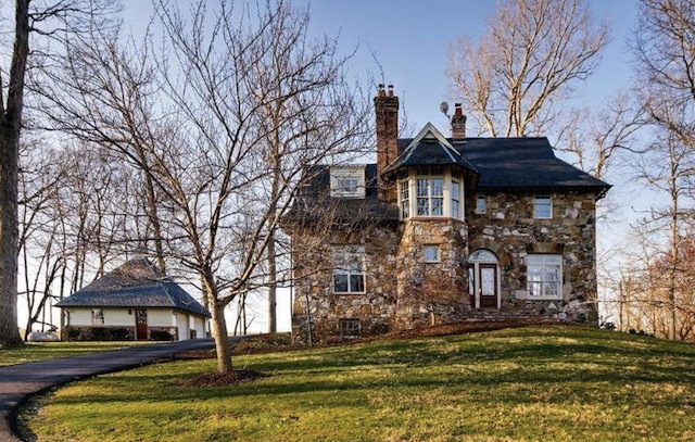 Buy Liz Taylor's Former Virginia Estate for $10.25M 