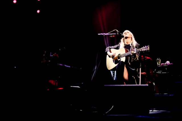Laura Marling Celebrates Brooklyn at Prospect Park
