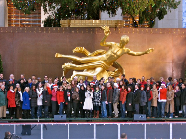 NBC New York's Annual Sing-A-Long in Photos
