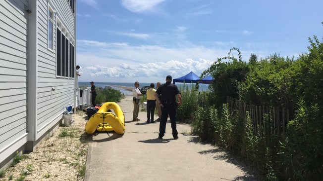 Fairfield Police rescue 4, search for 2 missing fishermen