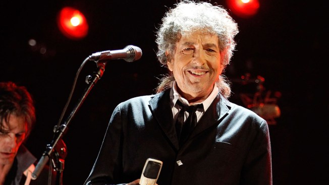 Bob Dylan - Surviving In A Ruthless World Bob Dylan - Surviving In A Ruthless World