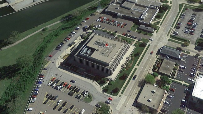 Sheriff: Inmate kills 2 bailiffs at MI courthouse Sheriff: Inmate kills 2 bailiffs at MI courthouse