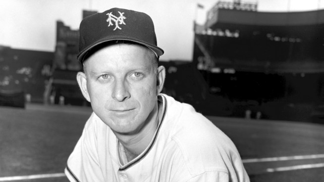 Baseball Giant Whitey Lockman Dead at 82