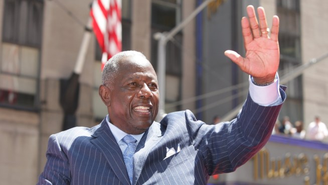 Hank Aaron Rare American Interested in Hockey