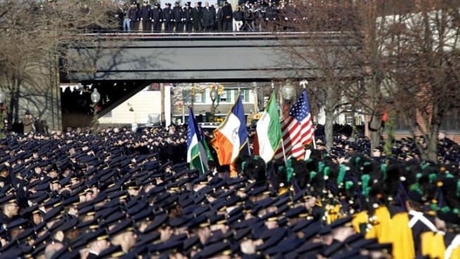It was a sea of blue Monday as thousands and thousands of fellow NYPD officers came out to Long Island to pay their respects to the family of Det. Peter Figoski, who was gunned down last week in the line of duty. Greg Cergol reports.